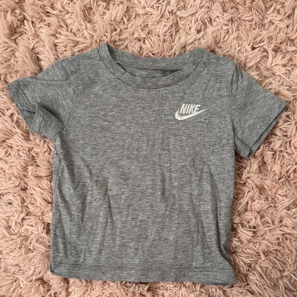 Nike Kids Heather Gray Short Sleeve Tee